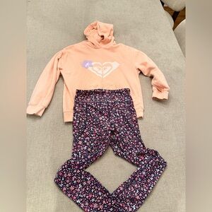 Roxy Peach Hoodie and Old Navy Floral Leggings Set